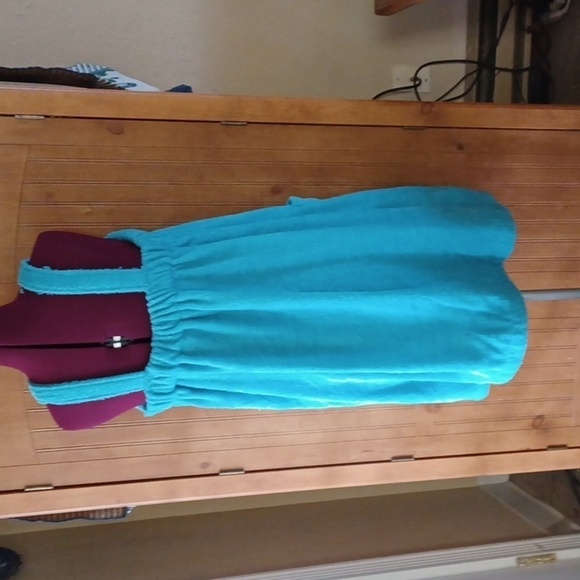 DREAMS CO. SWIM SUIT COVER OR AFTER BATH ROBE - Picture 3 of 8